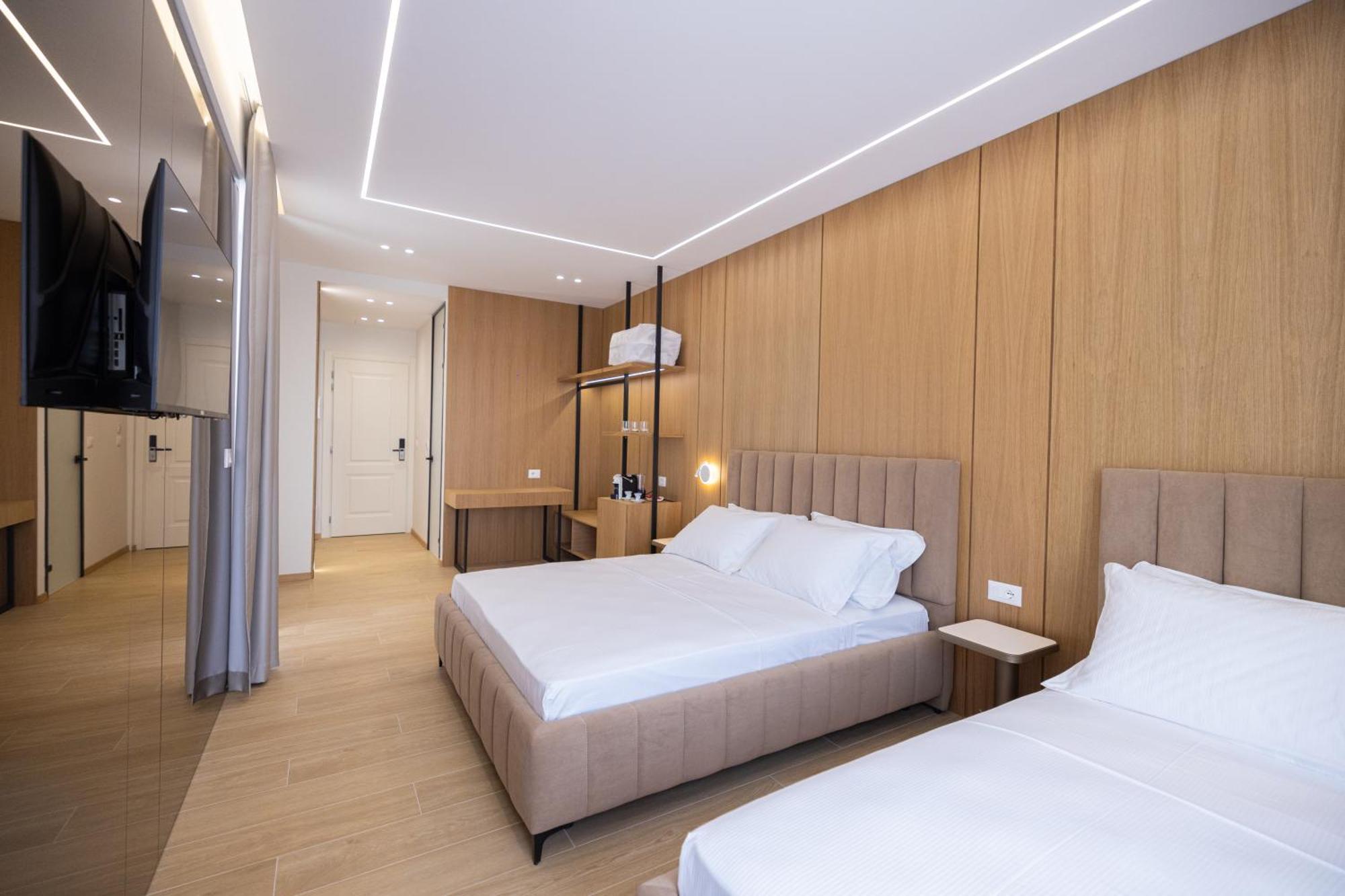 Seaside Luxury Вльора